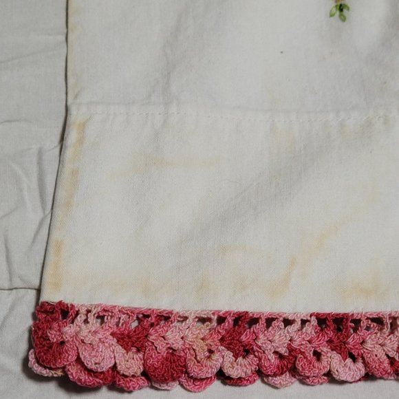 Vintage Embroidered Crochet Linen Lot Multiple Pieces Pillowcase Handkerchiefs - Picture 4 of 13